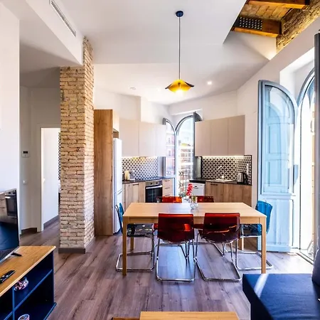 Brighthouse With Warm And Friendly Vibes * 瓦伦西亚