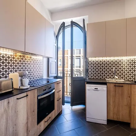 Brighthouse With Warm And Friendly Vibes * 瓦伦西亚