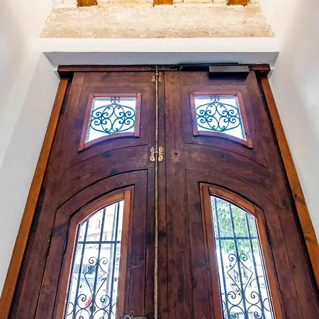 公寓 Brighthouse With Warm And Friendly Vibes *