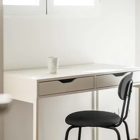 Brighthouse With Warm And Friendly Vibes Valencia