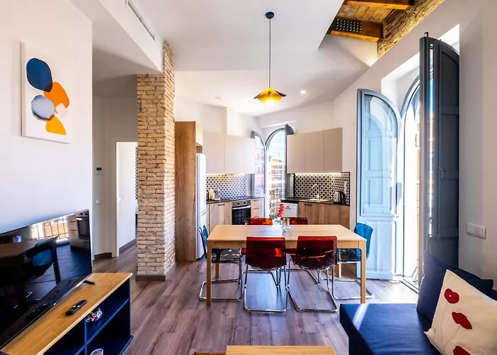 Brighthouse With Warm And Friendly Vibes * Valencia