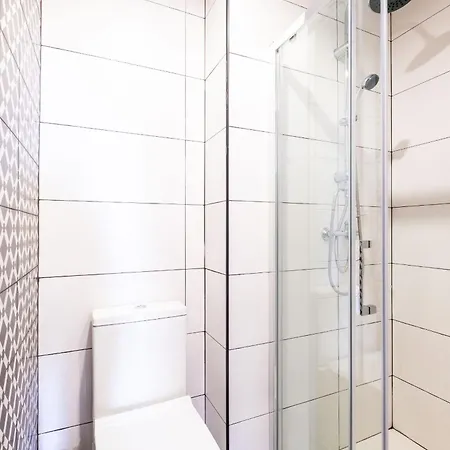 Brighthouse With Warm And Friendly Vibes Walencja