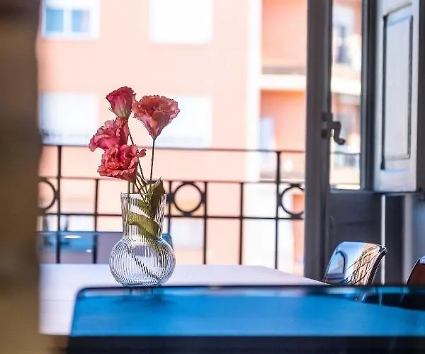 Brighthouse With Warm And Friendly Vibes ולנסיה